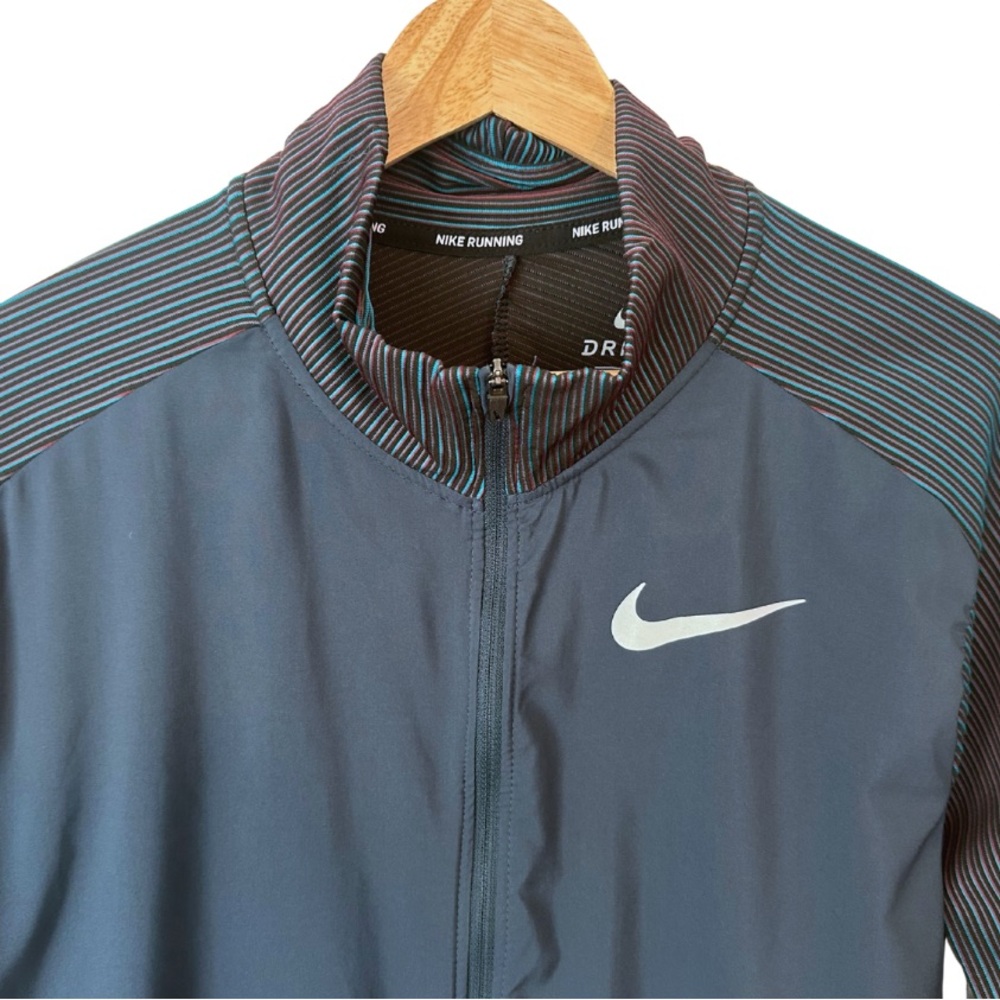 Nike Blue Windbreaker with Textured Panels